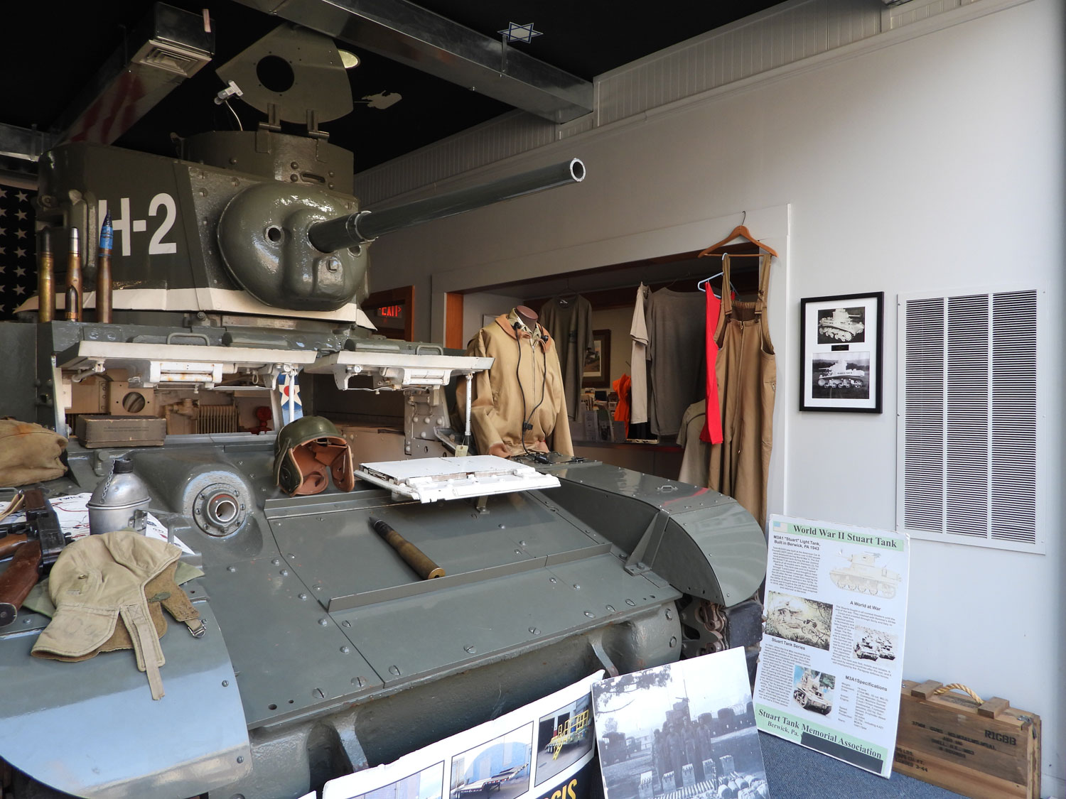 Click to enlarge museum3.jpg