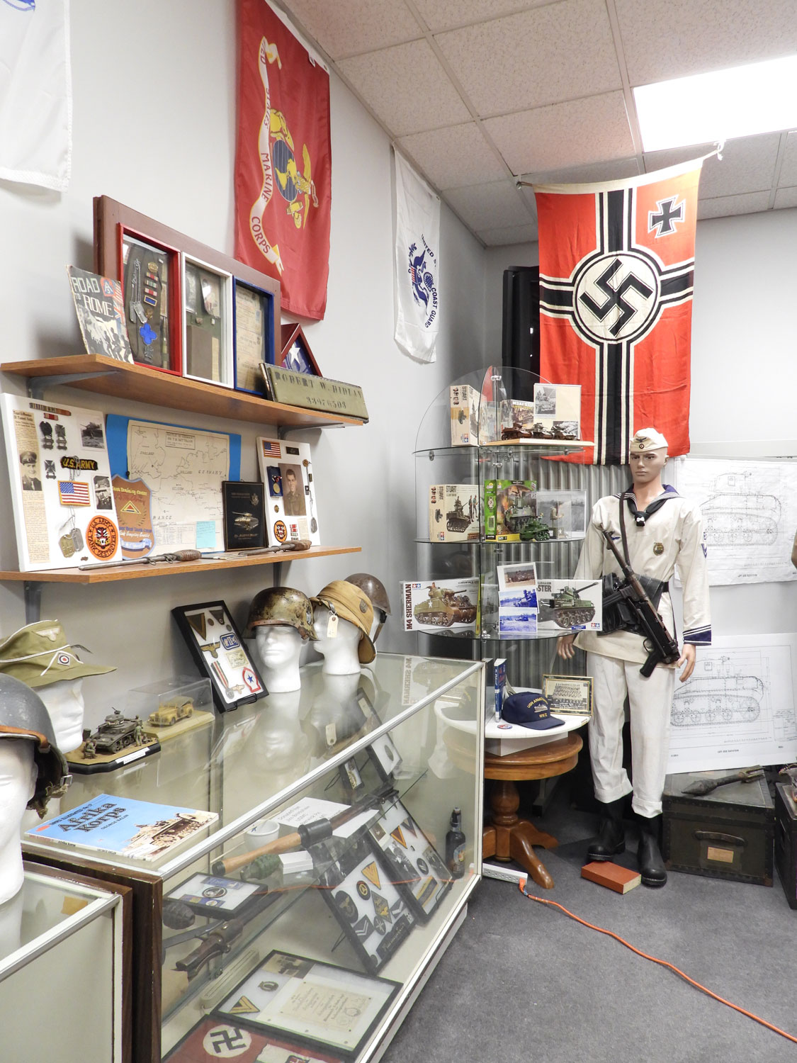 Click to enlarge museum93.jpg
