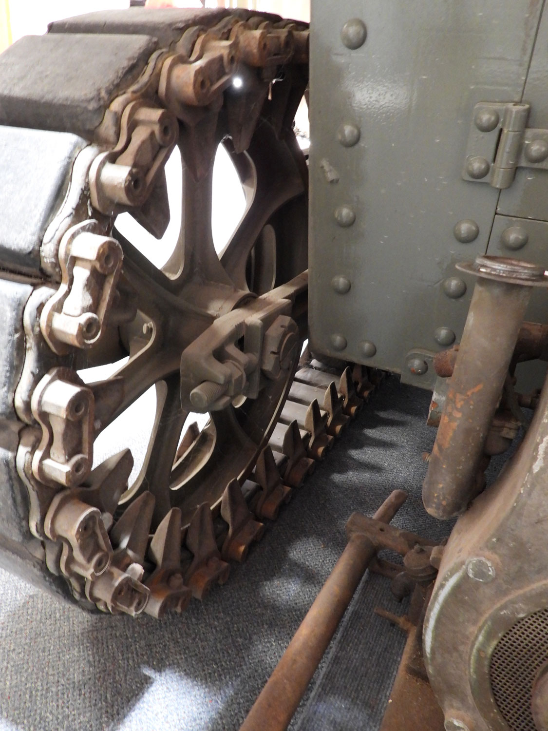 Click to enlarge museum99.jpg